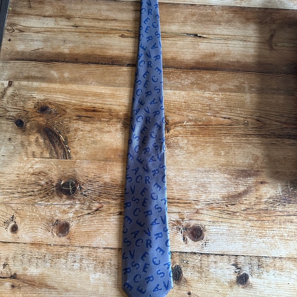 VERSACE TIE - Picture 3 of 7